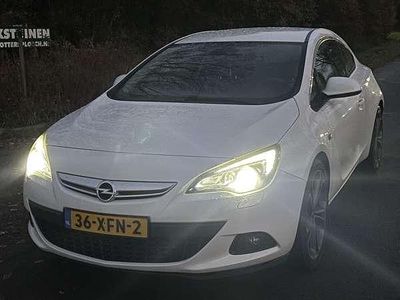 Wit Occasion 2012 Opel Astra Sport Hatchback | € 6.800 (Eerlijke prijs)
