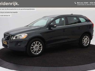 tweedehands Volvo XC60 2.4 D5 AWD Momentum | Leder | Navigatie | Stoelver