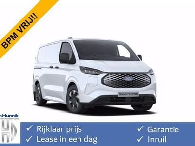 Wit Nieuw 2025 Ford E-Transit Trend Van | € 36.500