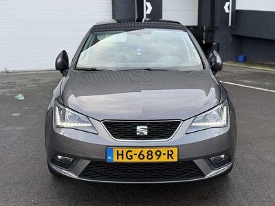 Grijs Occasion 2015 Seat Ibiza Hatchback | € 6.999 (Eerlijke prijs)