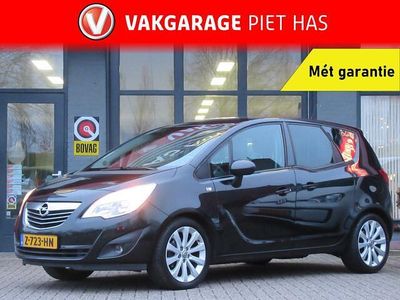 Zwart (metallic) Gebruikt 2014 Opel Meriva Cosmo MPV | € 5.750 (Eerlijke prijs)