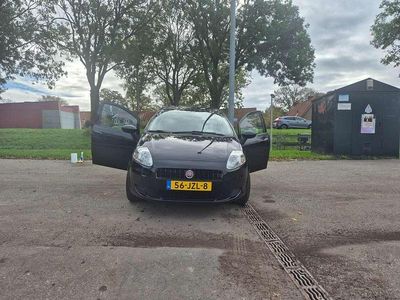Zwart Gebruikt 2009 Fiat Punto Lusso Hatchback | € 2.000 (Eerlijke prijs)