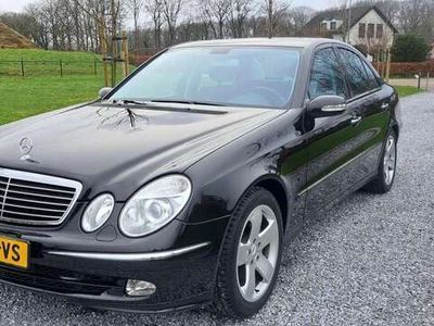 tweedehands Mercedes E500 w211 V8 500 Avangarde younghtimer