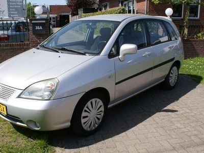 Suzuki Liana