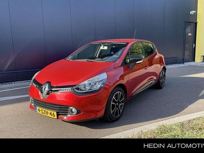 Rood Gebruikt 2014 Renault Clio IV Expression Hatchback | € 6.900 (Eerlijke prijs)