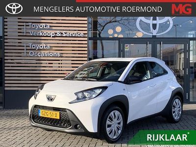 Wit Occasion 2024 Toyota Aygo X Play SUV | € 17.750 (Eerlijke prijs)