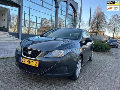 Grijs Gebruikt 2008 Seat Ibiza Reference Hatchback | € 2.650 (Eerlijke prijs)