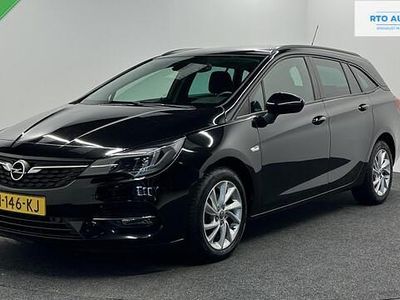 Zwart, metallic lak Gebruikt 2020 Opel Astra Business Edition Stationwagen | € 12.000 (Eerlijke prijs)