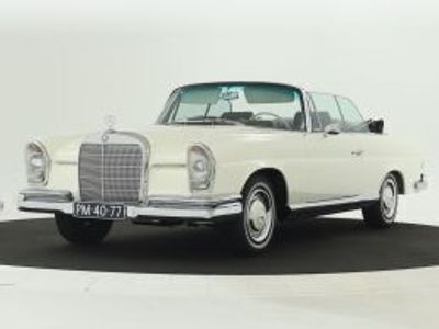 Mercedes 220