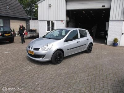 Occasion Renault Clio R.S. Authentique 75 PK (55 kW) 2008 Grijs Hatchback