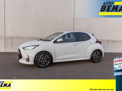Wit Occasion 2026 Toyota Yaris Hybrid Active Hatchback | € 18.950 (Super prijs)