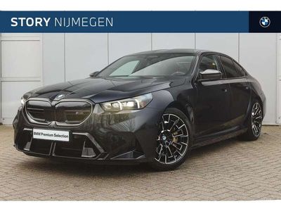 Zwart, metallic lak Occasion 2024 BMW M5 Executive Sedan | € 165.950