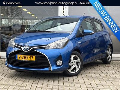 Blauw Occasion 2015 Toyota Yaris Hatchback | € 13.450 (Eerlijke prijs)