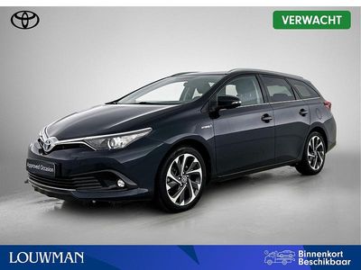 Zwart Occasion 2017 Toyota Auris Edition Stationwagen | € 19.900 (Duur)