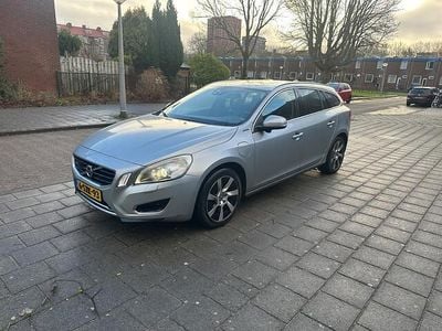 Grijs (metallic) Gebruikt 2013 Volvo V60 Summum Stationwagen | € 4.700 (Super prijs)