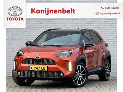 Oranje (metallic) Occasion 2023 Toyota Yaris Cross Sport SUV | € 33.995 (Iets duurder)