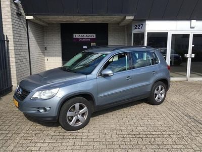 Grijs, metallic lak Gebruikt 2008 VW Tiguan Track & Field SUV | € 4.999