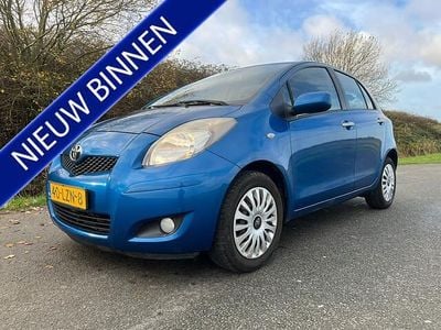 Blauw Gebruikt 2010 Toyota Yaris Hatchback | € 6.950 (Eerlijke prijs)