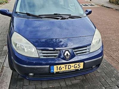 Gebruikt 2006 Renault Scénic II MPV | € 1.500 (Eerlijke prijs)
