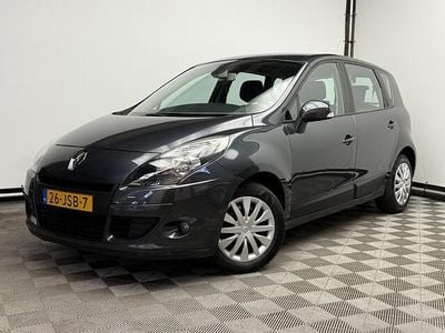 Grijs (metallic) Gebruikt 2009 Renault Scénic III Expression MPV | € 4.475 (Eerlijke prijs)