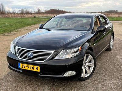 Zwart Occasion 2009 Lexus LS600 President Line Sedan | € 20.750