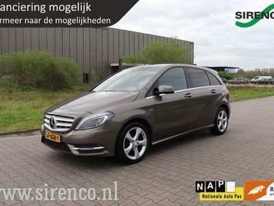 tweedehands Mercedes B180 Ambition Leder stoelverwarming xenon climate&cruise control hoge zit