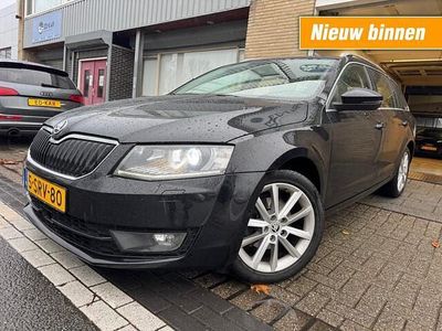 Zwart Gebruikt 2014 Skoda Octavia Business Line Stationwagen | € 4.795 (Eerlijke prijs)