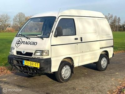 Gebruikt 2004 Piaggio Porter Sedan | € 4.000