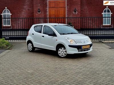 Nissan Pixo