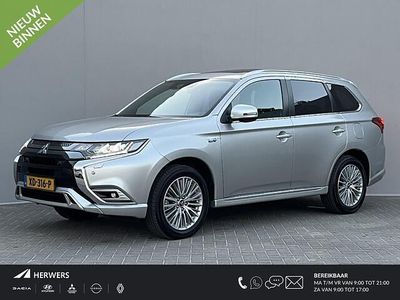Grijs Occasion 2018 Mitsubishi Outlander Instyle SUV | € 19.885 (Iets duurder)