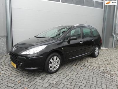 Zwart Gebruikt 2006 Peugeot 307 Stationwagen | € 2.250 (Iets duurder)