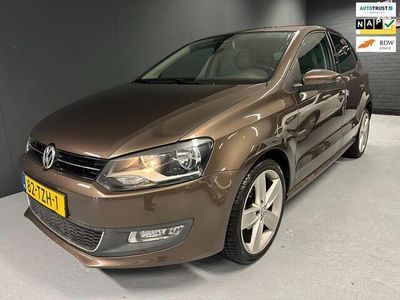 tweedehands VW Polo 1.2 TSI Highline 6Bak 17inch NAP Multi-stuur APK 2025.