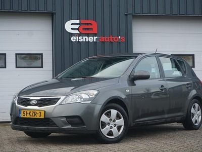 Grijs Gebruikt 2010 Kia Ceed Hatchback | € 4.949 (Eerlijke prijs)