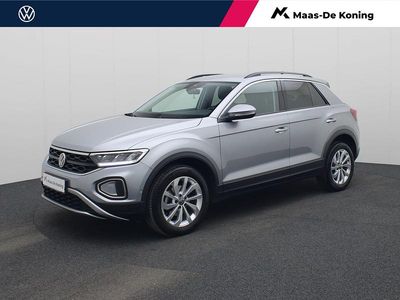 Grijs Gebruikt 2023 VW T-Roc Life SUV | € 23.640 (Goede deal)