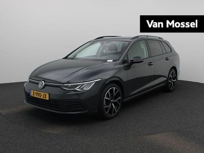 Grijs Occasion 2023 VW Golf VIII Life Stationwagen | € 22.900 (Eerlijke prijs)