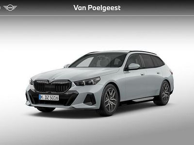 Brooklyn grau Nieuw 2026 BMW 520 Comfort Edition Stationwagen | € 95.179