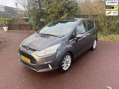 Grijs Gebruikt 2015 Ford B-MAX Titanium MPV | € 6.295 (Goede deal)