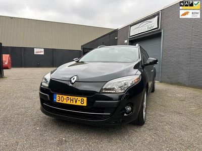 tweedehands Renault Mégane Estate 1.4 TCe Privilége Clima Cruise Navi Keyless Leder PDC Xenon Trekhaak APK NAP.