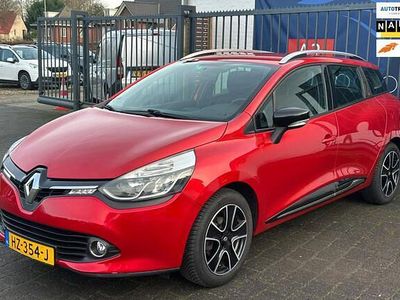 Occasion Renault Clio GrandTour Dynamique 90 PK (66 kW) 2016 Rood Stationwagen