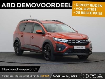 Bruin Gebruikt 2025 Dacia Jogger Expression MPV | € 28.440 (Goede deal)