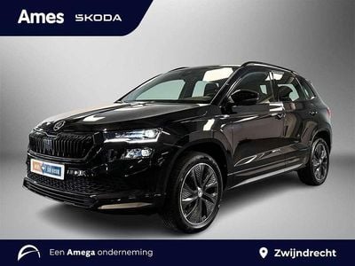 Zwart Occasion 2024 Skoda Karoq SportLine SUV | € 36.995 (Eerlijke prijs)