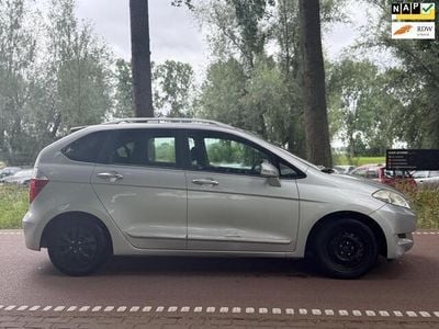 Honda FR-V
