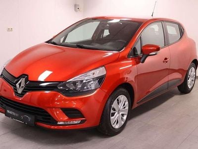 Rood Gebruikt 2019 Renault Clio IV Life Hatchback | € 8.949 (Eerlijke prijs)