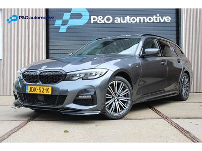 Grijs Occasion 2021 BMW 330 M Sport Stationwagen | € 30.995 (Eerlijke prijs)