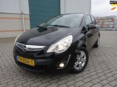 Zwart Occasion 2011 Opel Corsa Selection Hatchback | € 4.995 (Duur)