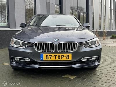 Grijs Gebruikt 2012 BMW 328 Sport Line Sedan | € 11.950 (Eerlijke prijs)