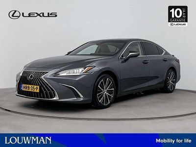Lexus ES300