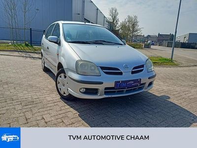 Nissan Almera Tino