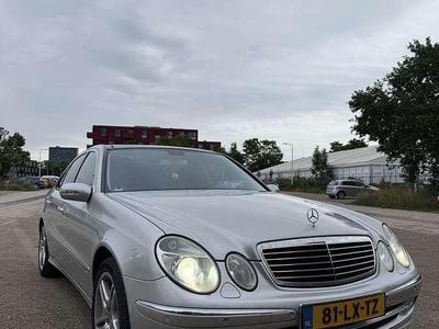 Mercedes E320