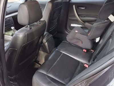 Grijs (metallic) Gebruikt 2005 BMW 120 Hatchback | € 3.500